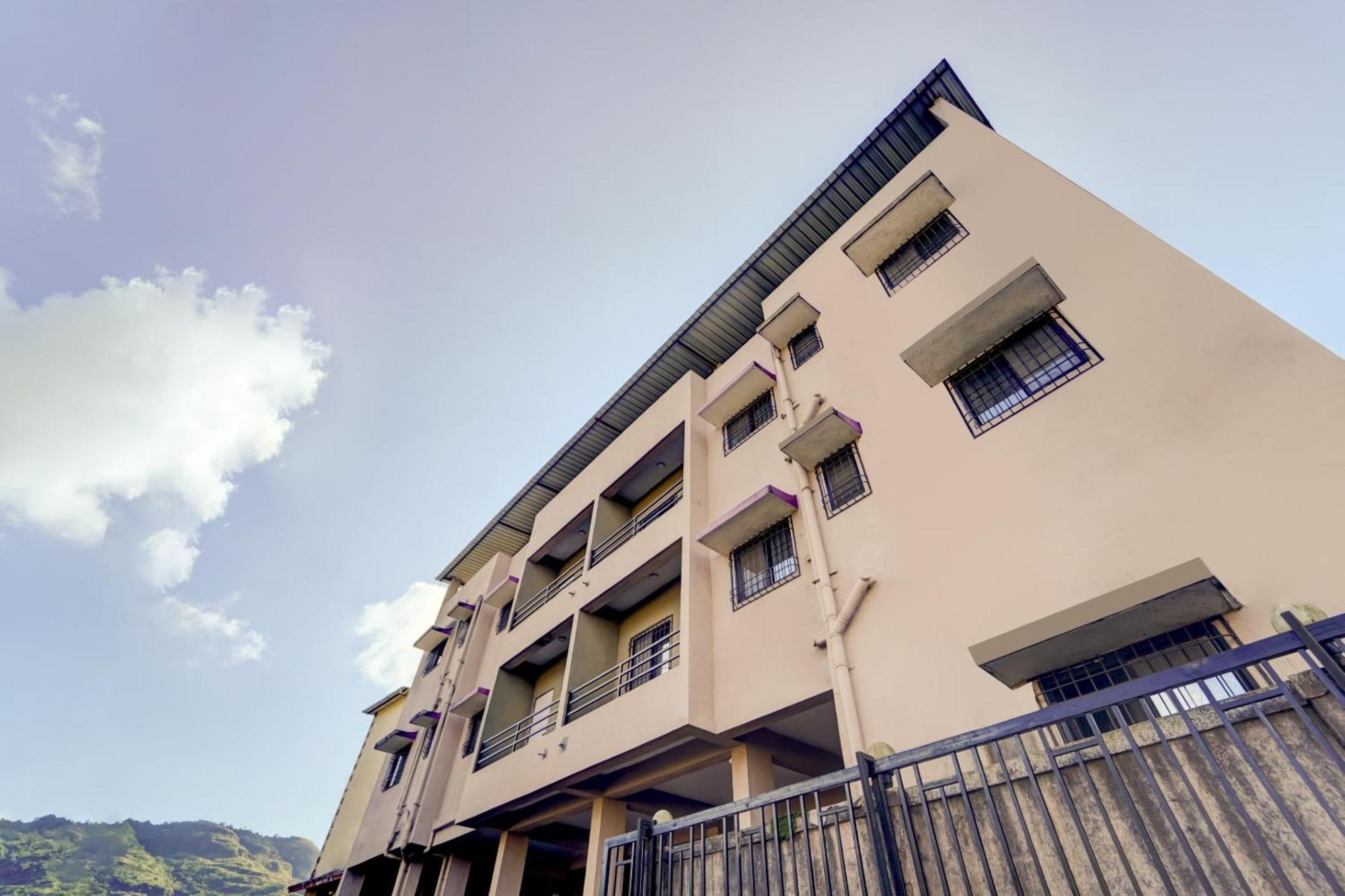 Hotel O Sai Residenci Lonavala Buitenkant foto